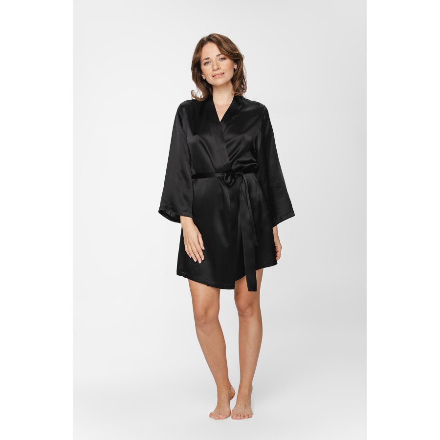 Deshabillé kimono de seda y elastano negro vista frontal